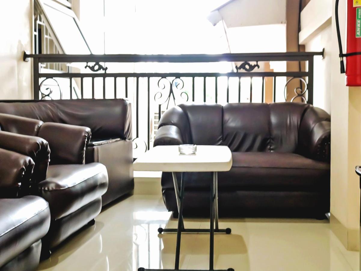 Oyo 2263 Fazarel Residence Syariah Padang  Bagian luar foto